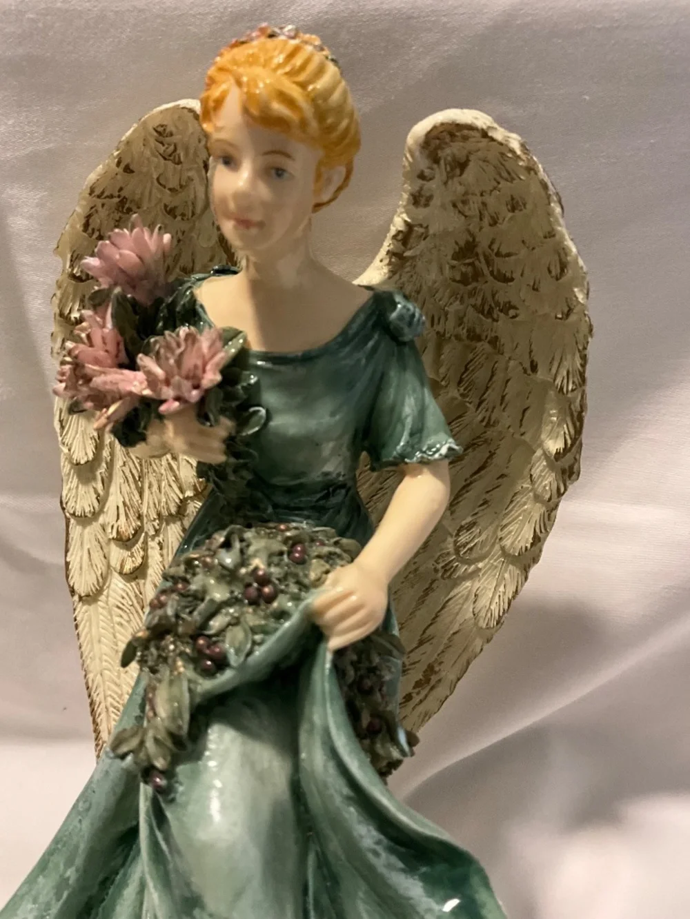 Vintage Dillards Christmas Angel Flowers Hand Painted 'The First Noel' Figurine